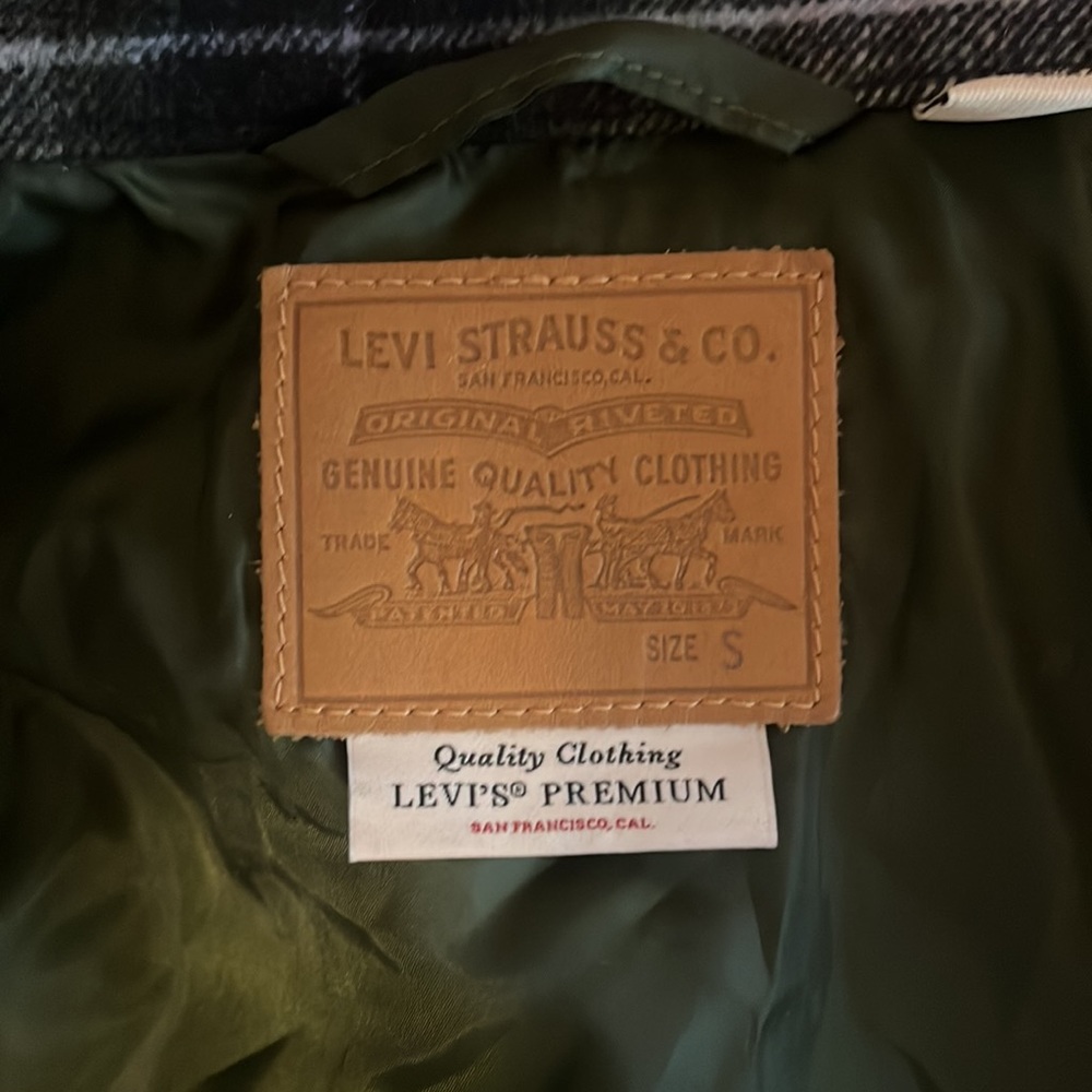 Levi’s Wool Plaid Shirt Jacket - Picture 4 of 5